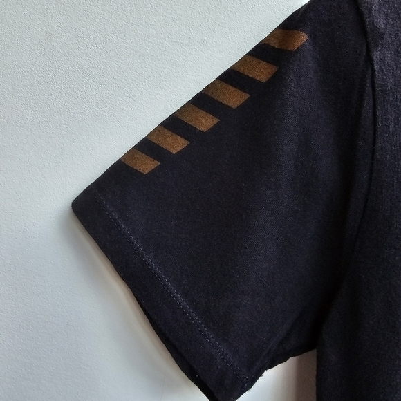 Rock and Roll Hall of Fame Museum Deep V-neck T-shirt with Graphic, Size Small - Picture 5 of 9